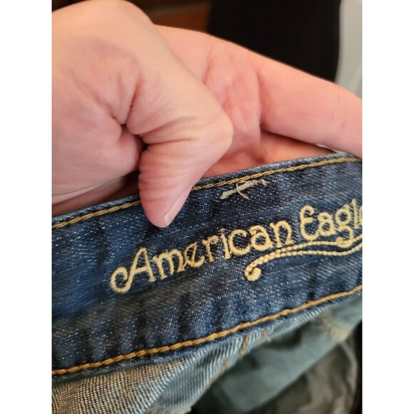 American Eagle Denim CutOff Shorts Frayed Hem 18 inseam 5 Boho Hippie Festival - Picture 3 of 6
